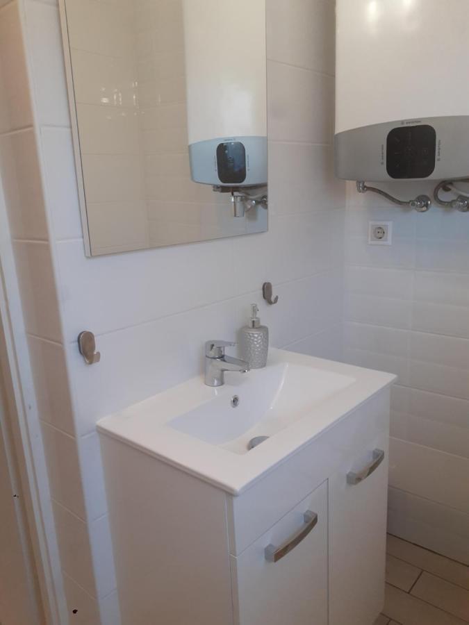 Rose Apartman Balatonlelle Exteriör bild