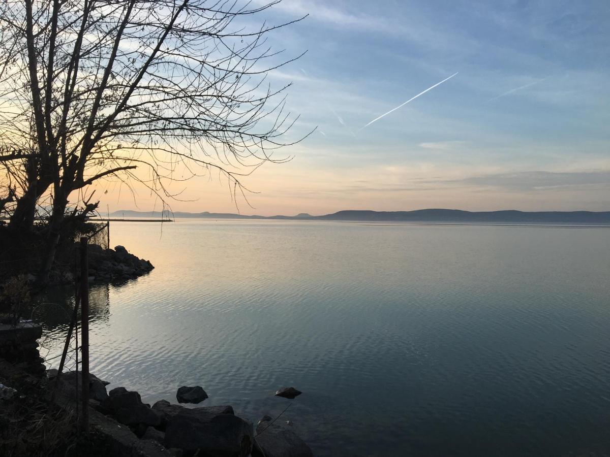 Rose Apartman Balatonlelle Exteriör bild